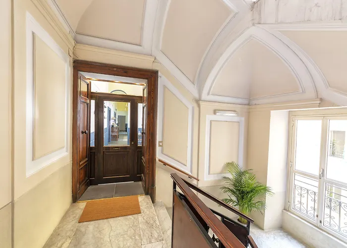 Be Italian Flat Duomo 319 نابولي