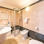 Bed & Breakfast Be Italian Flat Duomo 319 Neapel