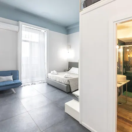 Be Italian Flat Duomo 319 Bed and breakfast