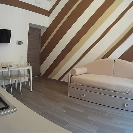 Be Italian Flat Duomo 319 Bed and breakfast 4*